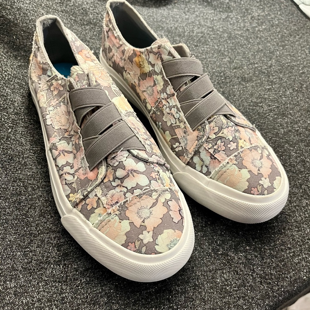 Blowfish slip ons. Size 9. New without tags.